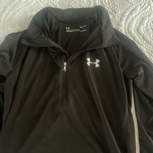 underarmour pull over quarter zip